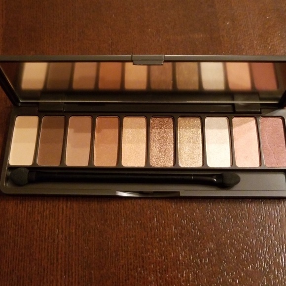 🆕️HP❤Coffee & nudes matte glitter color palette - Picture 2 of 3